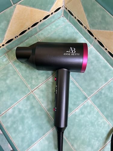 A fantastic blow dryer, it works much better than some of the more expensive ones I’ve purchased!